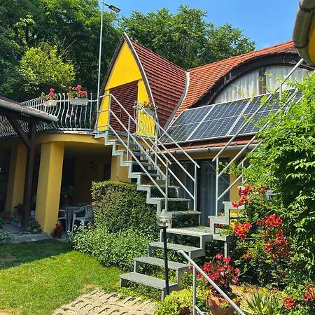 Ovar 12 Vendeghaz Vendégház