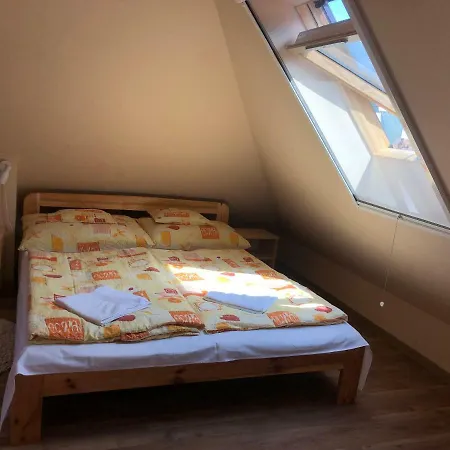 Ovar 12 Vendeghaz 3*