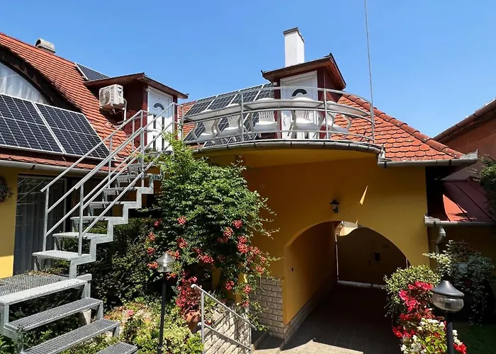 Ovar 12 Vendeghaz 3* Tokaj