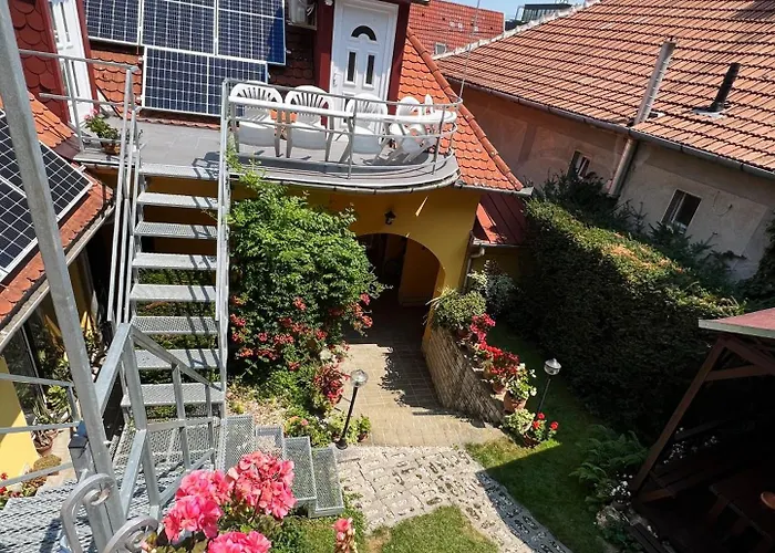Ovar 12 Vendeghaz 3* Tokaj
